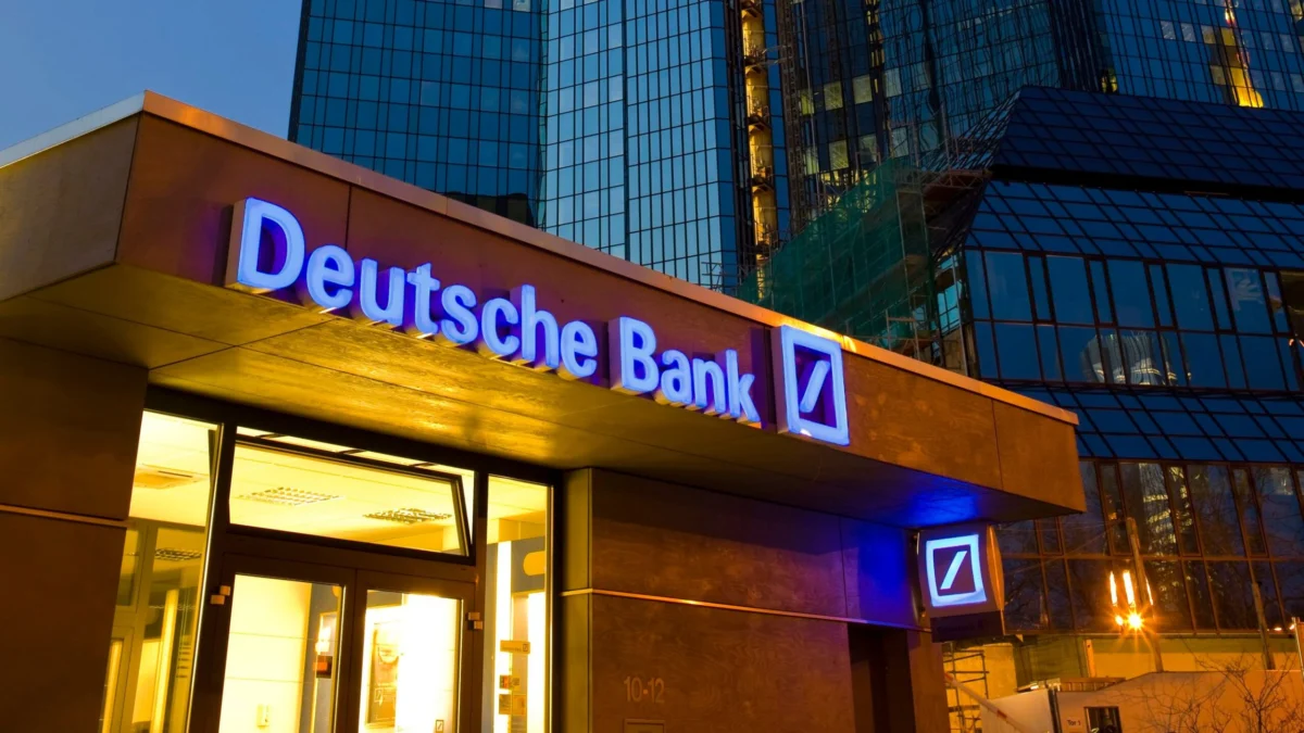 Deutsche Bank Executive Announces Departure Amidst Significant Business Growth
