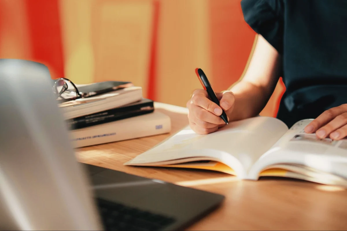 Navigating Regulatory Landscapes: A Strategic 30-Day Framework for Business Agility