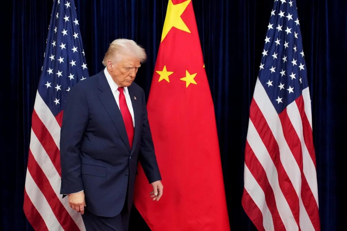Trump Threatens China Summit Delay Over Strait of Hormuz Standoff, Escalating Bilateral Tensions
