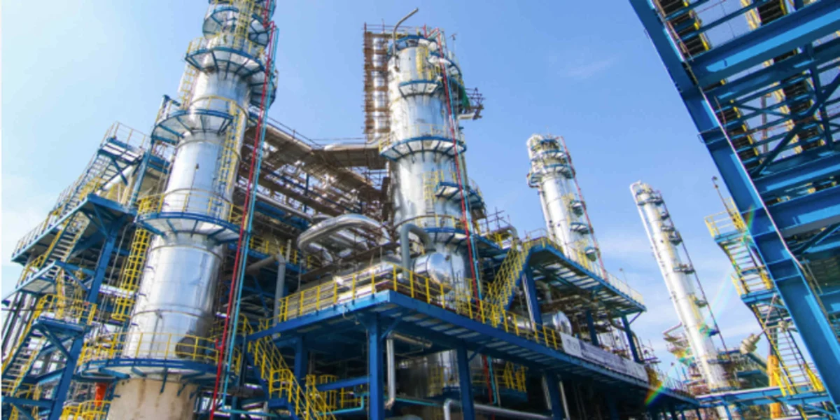 Hengyi Petrochemical Reports Near 40-Fold Profit Surge Amidst Strait of Hormuz Crisis