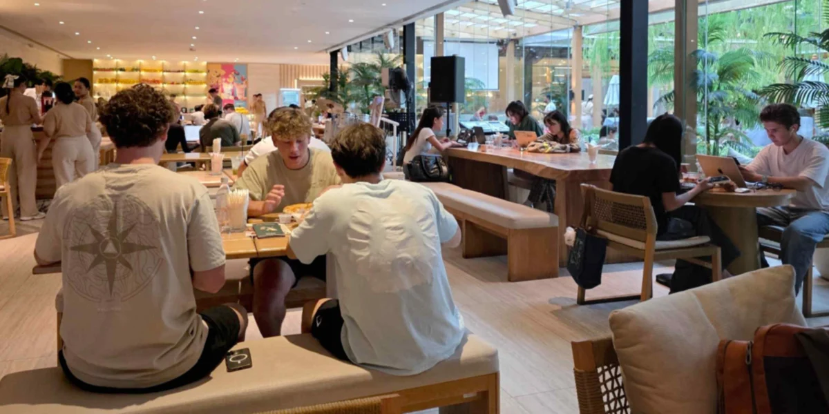 Bangkok’s Residential Districts Embrace Market-Style Eateries as Community Hubs
