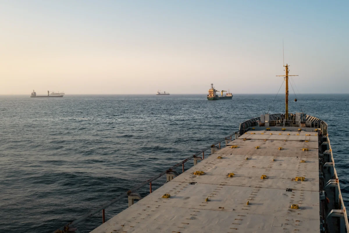 Fragile Ceasefire in Strait of Hormuz Undermined by Renewed Attack, Jeopardizing Global Shipping Recovery