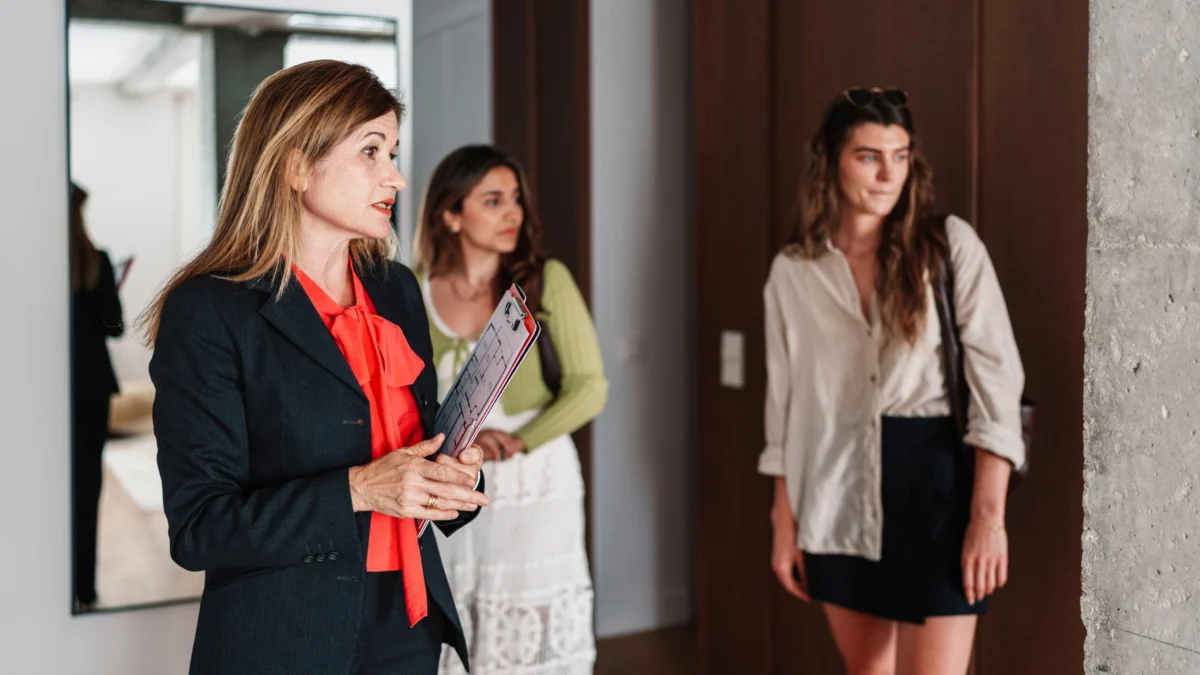 Gender Gap in Real Estate Purchases: How Women Can Become Investors