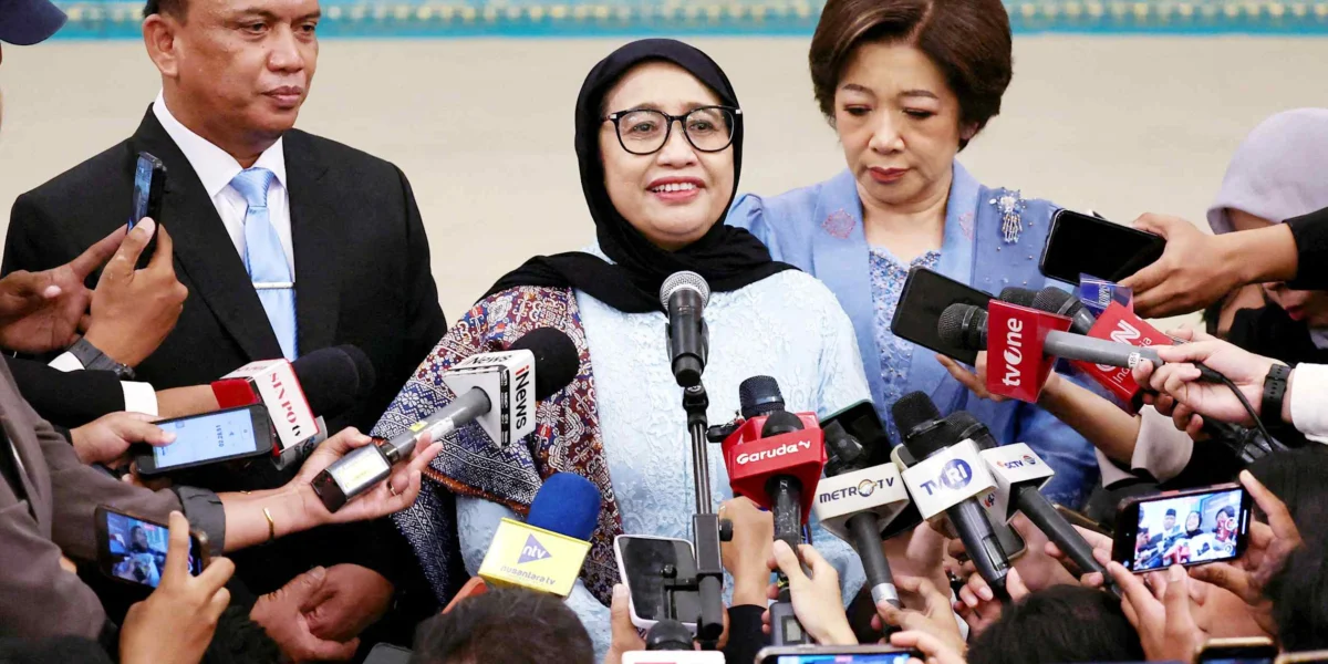 Head of Indonesia’s National Nutrition Agency Resigns Amidst Program Turmoil