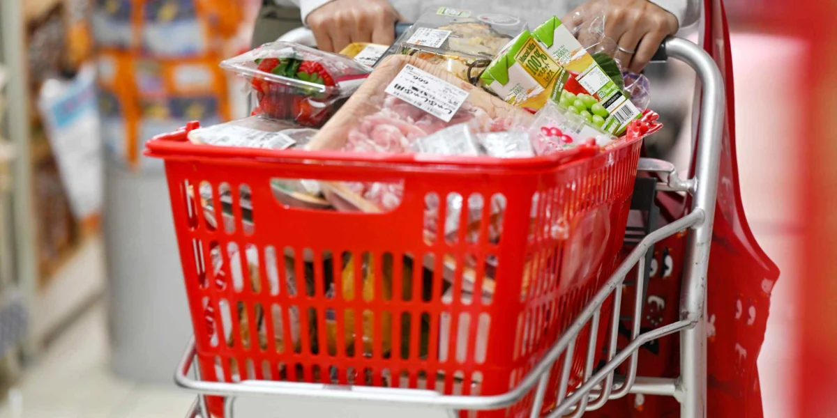 Japan to Implement 30 Billion Dollar Food Consumption Tax Cut Despite Fiscal Concerns