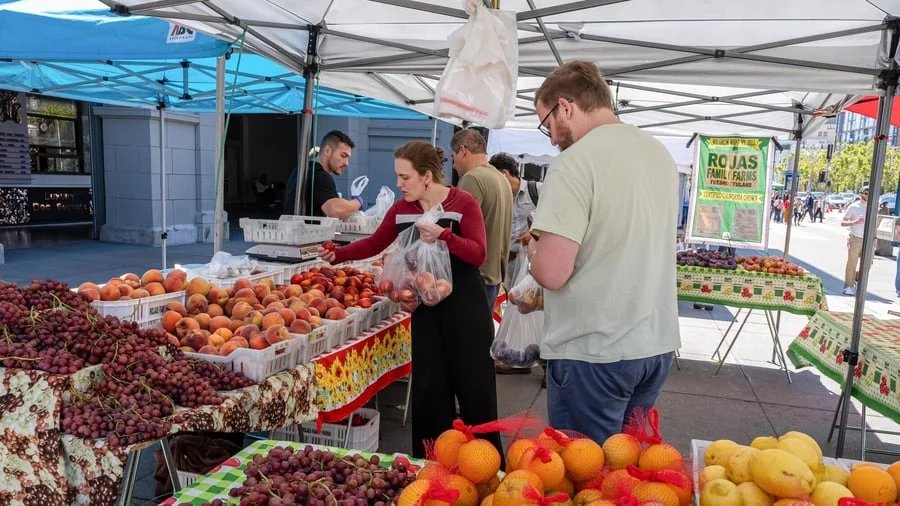 US Inflation Shows Signs of Easing as Key Fed Metric Cools in June