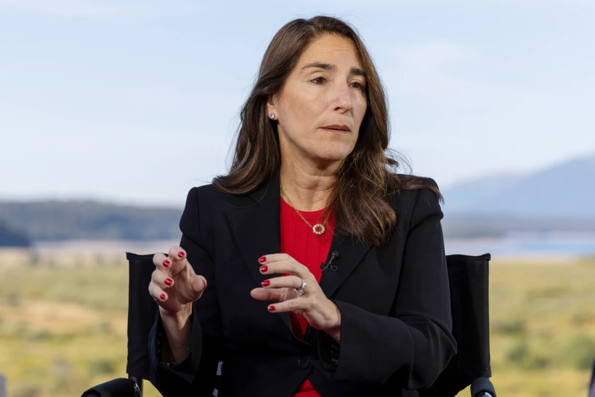 Cleveland Federal Reserve President Beth Hammack Calls for Immediate Interest Rate Hike Amid Persistent Inflation Concerns
