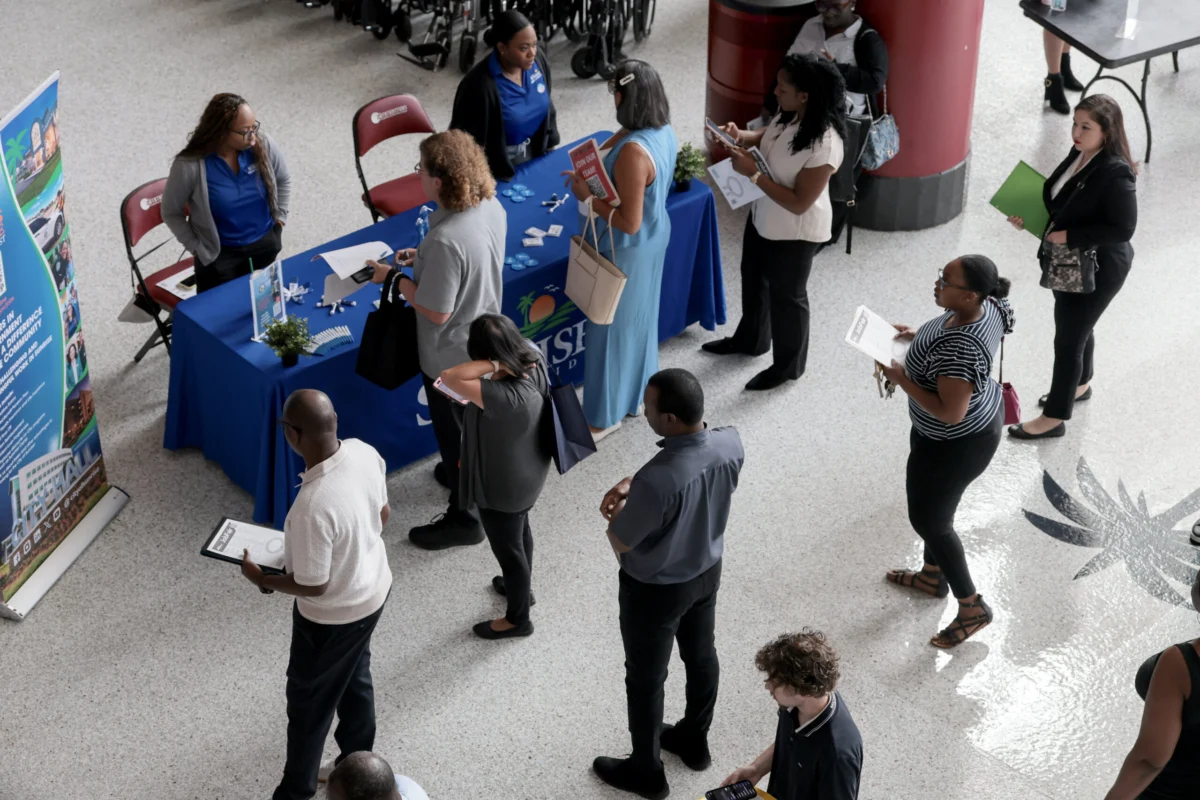 Job seekers giving up: Labor force participation rate falls to lowest in 50 years, outside of Covid era