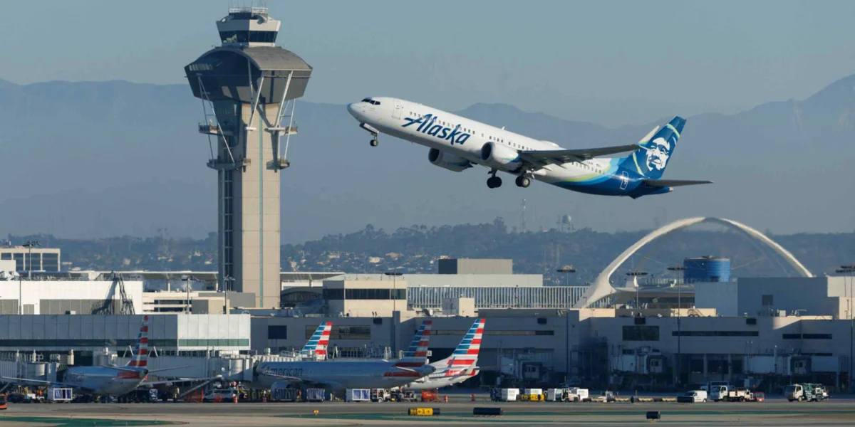 U.S. Airlines Expand Flights to Japan Amidst Weak Yen Fueled Travel Boom