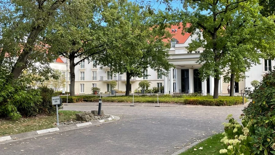 Court Ruling Halts Insolvency Administrator’s Bid to Unfreeze Assets of Sanctioned Hotel Owner