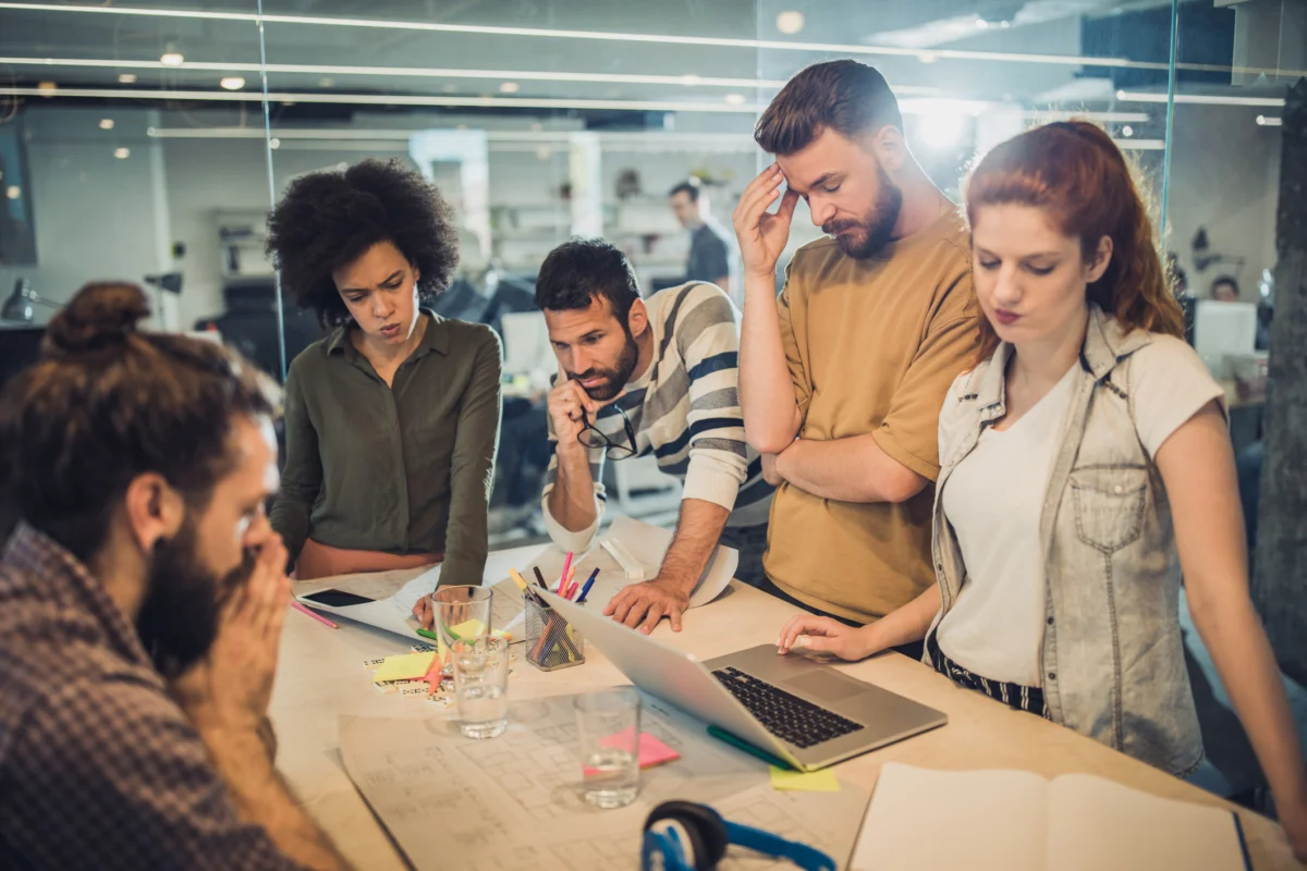 Navigating the Startup Maze: Why Conventional Wisdom Needs a Contextual Lens