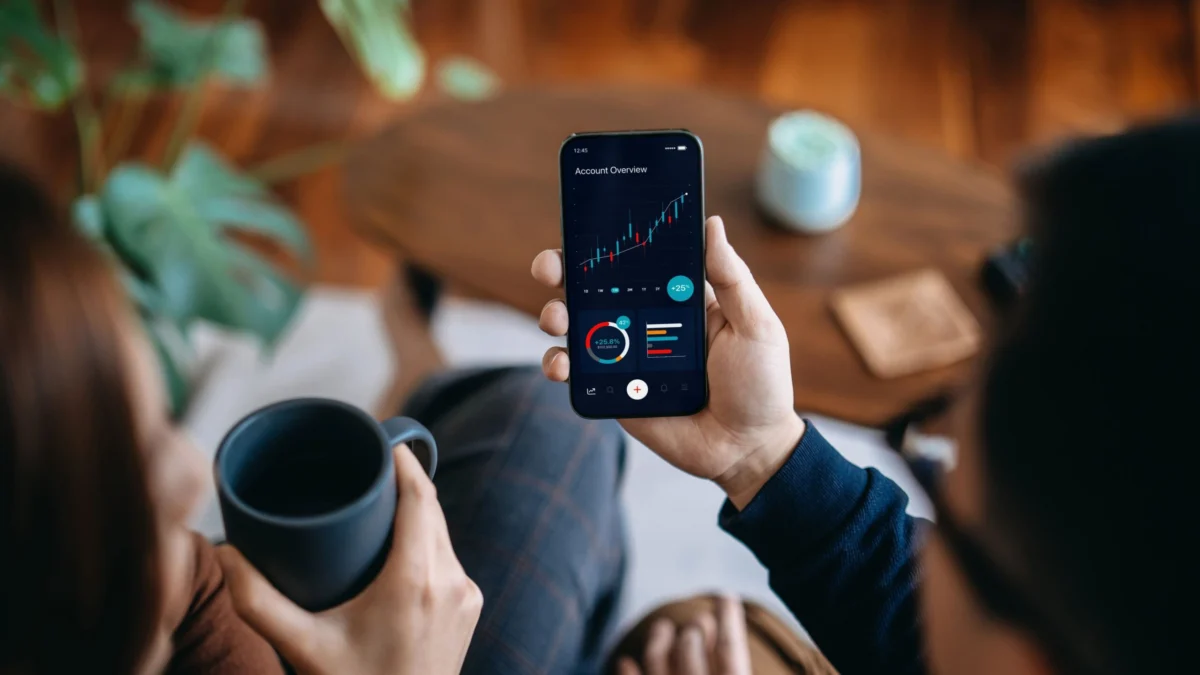 The Decision to Jointly Invest: Navigating the Landscape of Shared ETF Depots