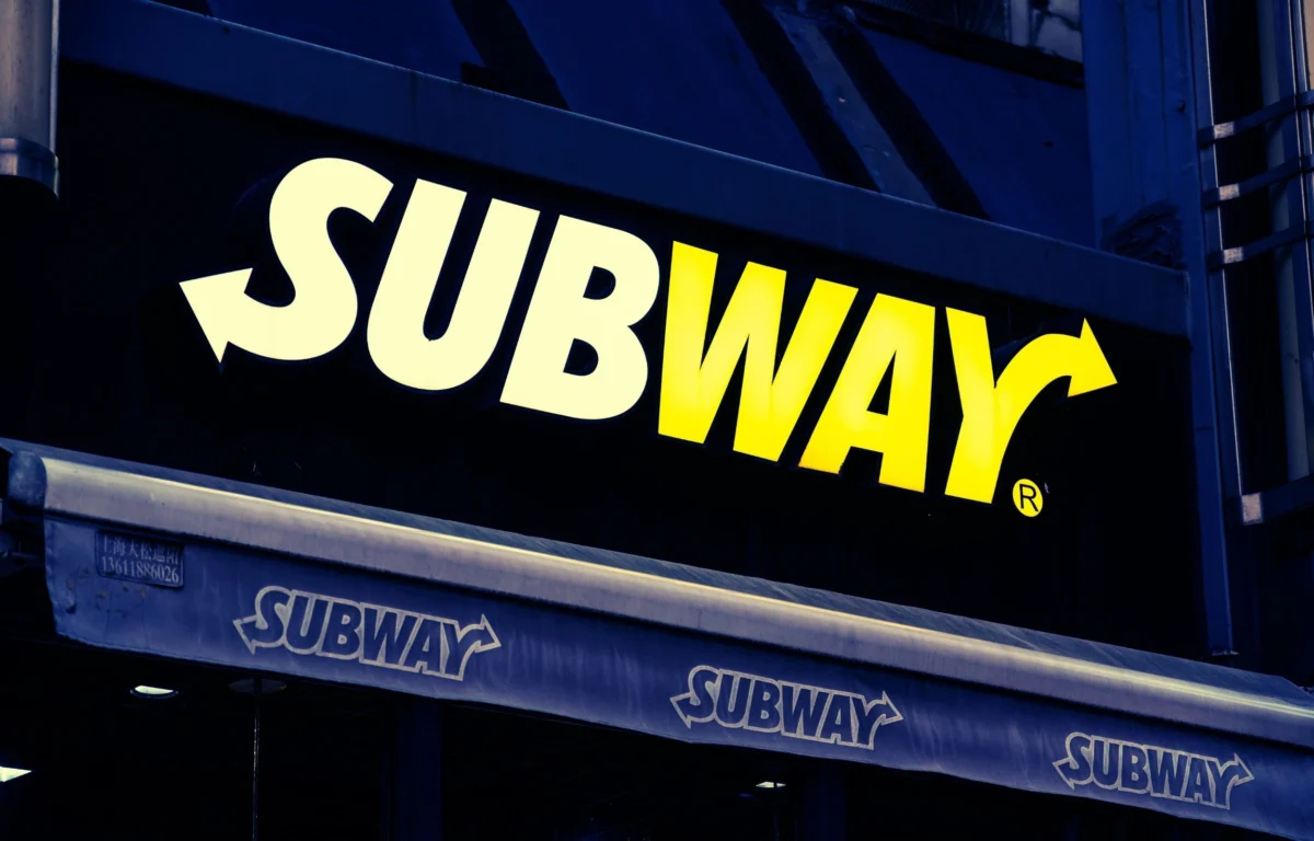 The Great Subway Robbery: Siblings Accused of Swindling Franchisees Out of $80 Million Through Kickback Scheme